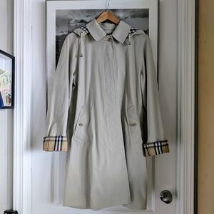 Burberry Coat with removable hood